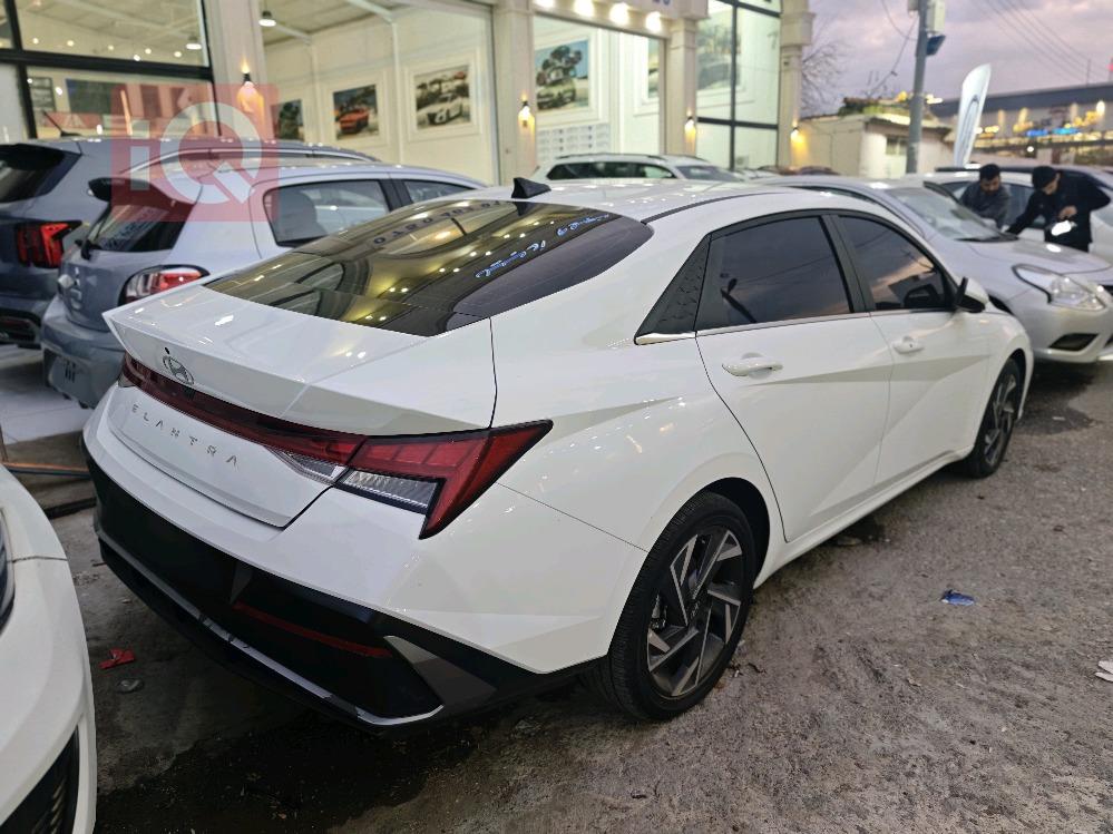 هيونداي النترا